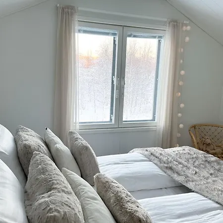 Villa Arctic Aurora By Booklapland *